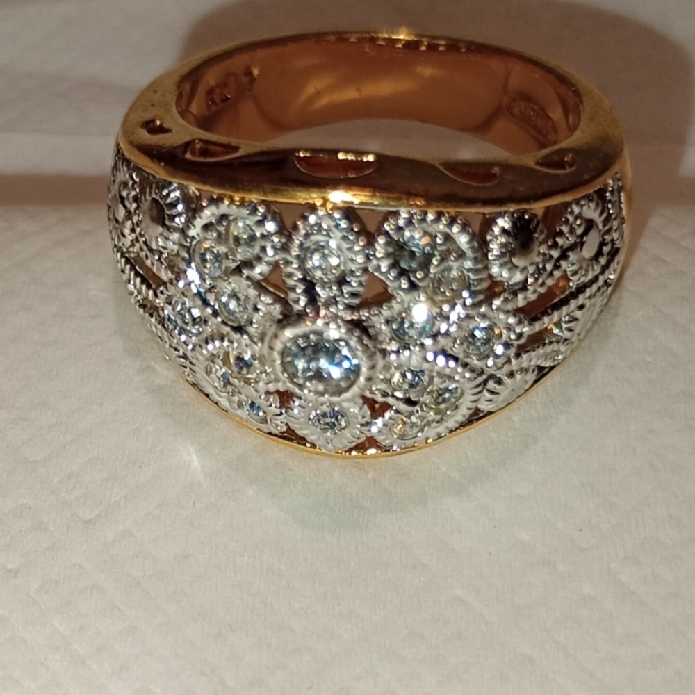 Avon Gold and Silver Intricate Women's Ring - Picture 5 of 8